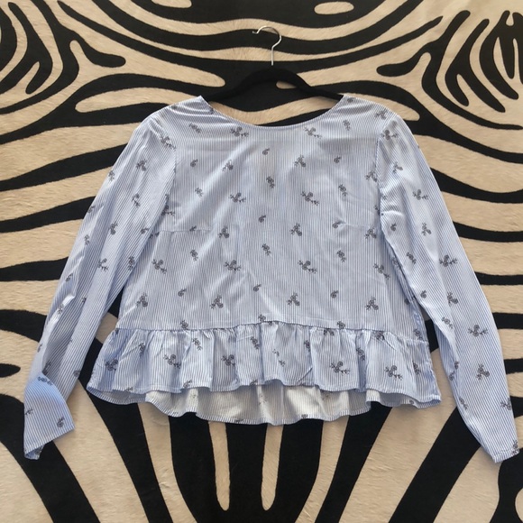 H&M Tops - Peplum top